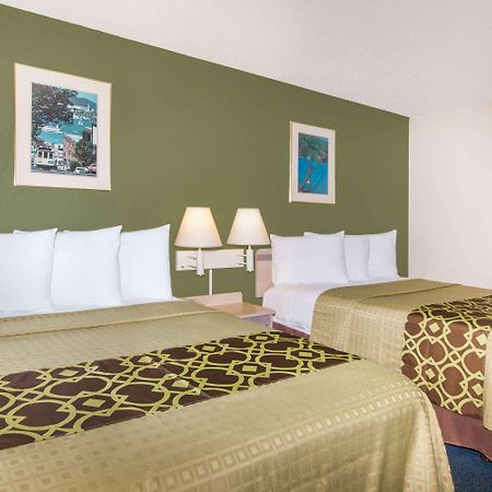 Travelodge By Wyndham Los Banos Ca Dış mekan fotoğraf