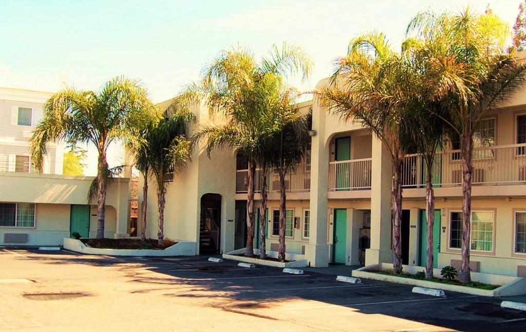 Travelodge By Wyndham Los Banos Ca Dış mekan fotoğraf
